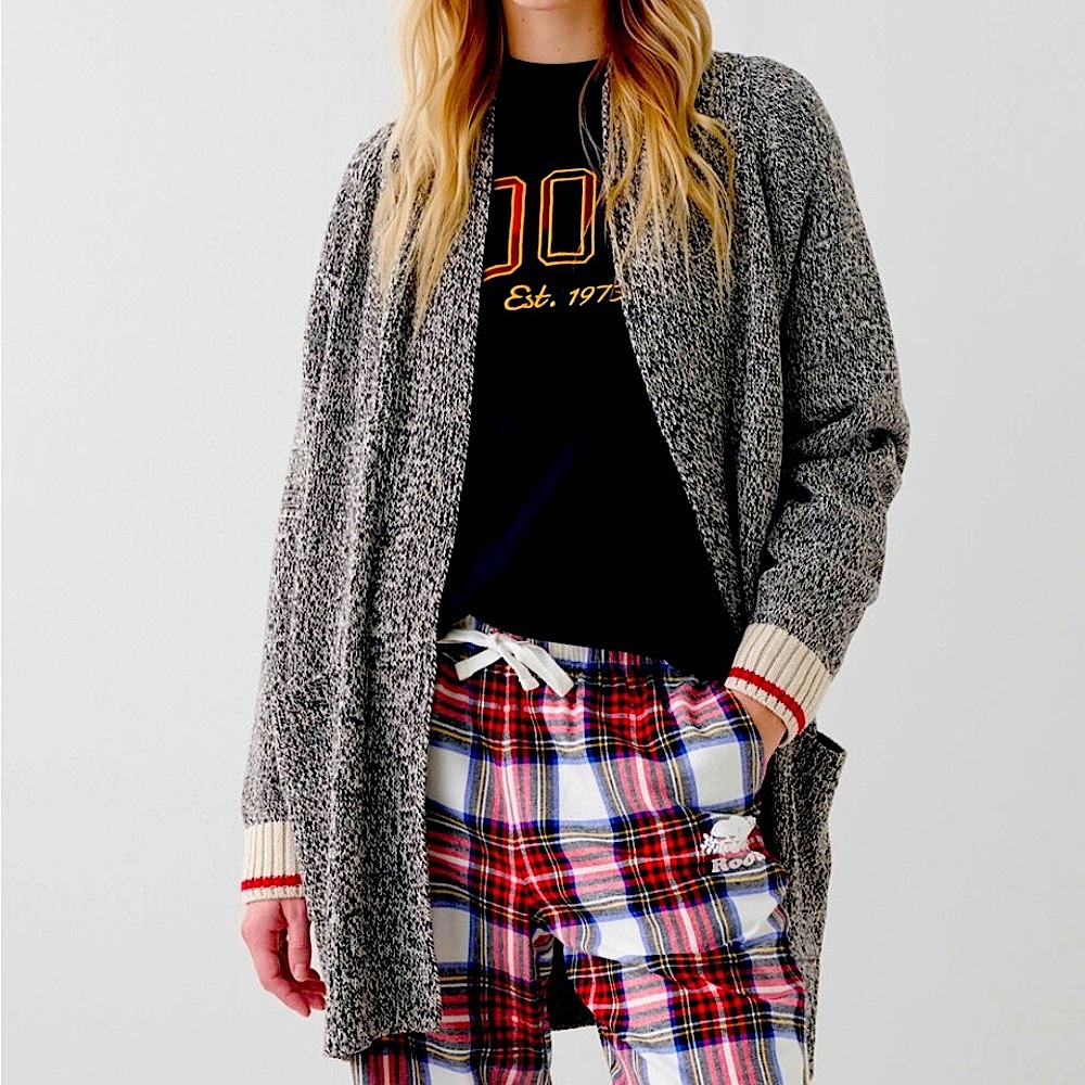 NWT 🏷- ROOTS OVERSIZED CARDI ♥️